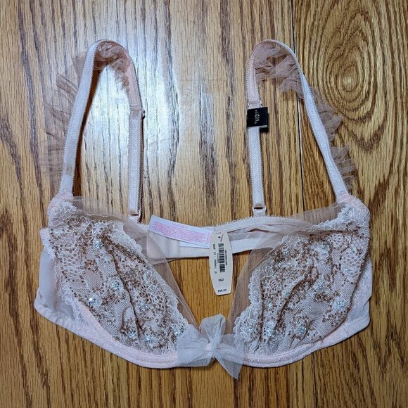 Victoria's Secret Dream Angel's Unlined Plunge Bra - Picture 1 of 5